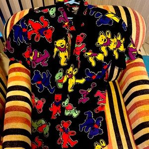 Grateful Dead Mens Size Medium Button Down short sleeved